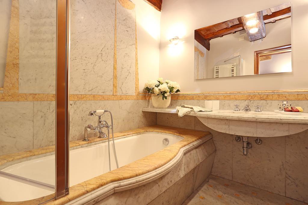 The Palazzetto Suites Rome Exterior photo